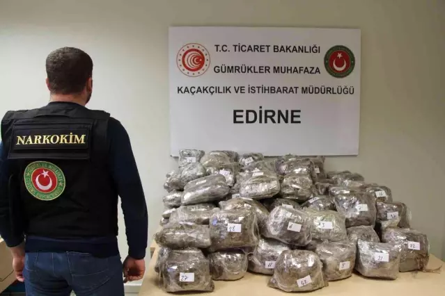 Kapıkule Gümrük Kapısı'nda son bir ayda 23 milyon liralık kaçak eşya ele geçirildi