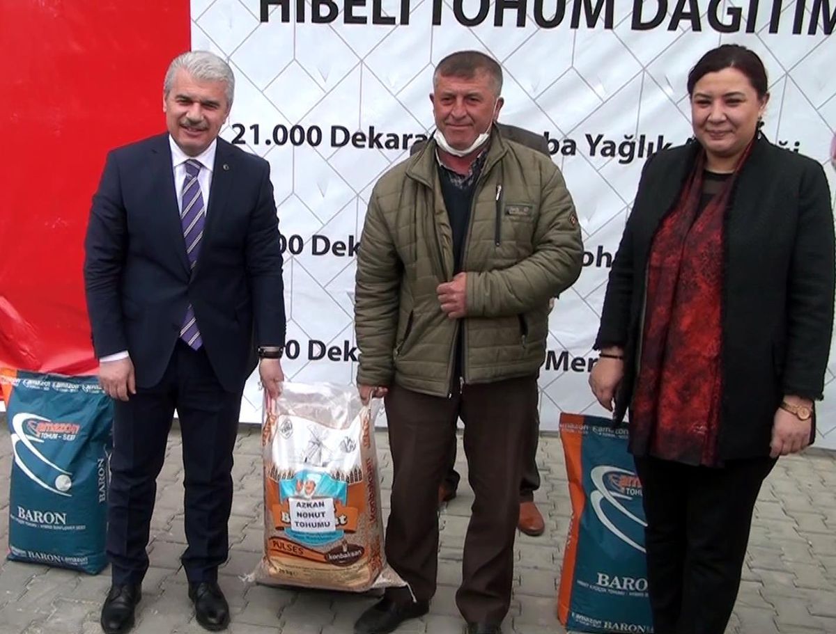 1297 çiftçiye tohum dağıtıldı
