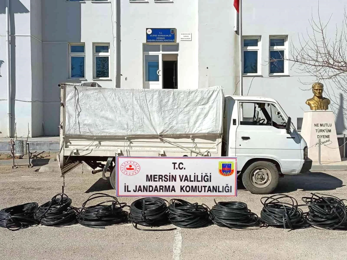 Mersin\'de kablo hırsızlığı yapan 2 kişi tutuklandı