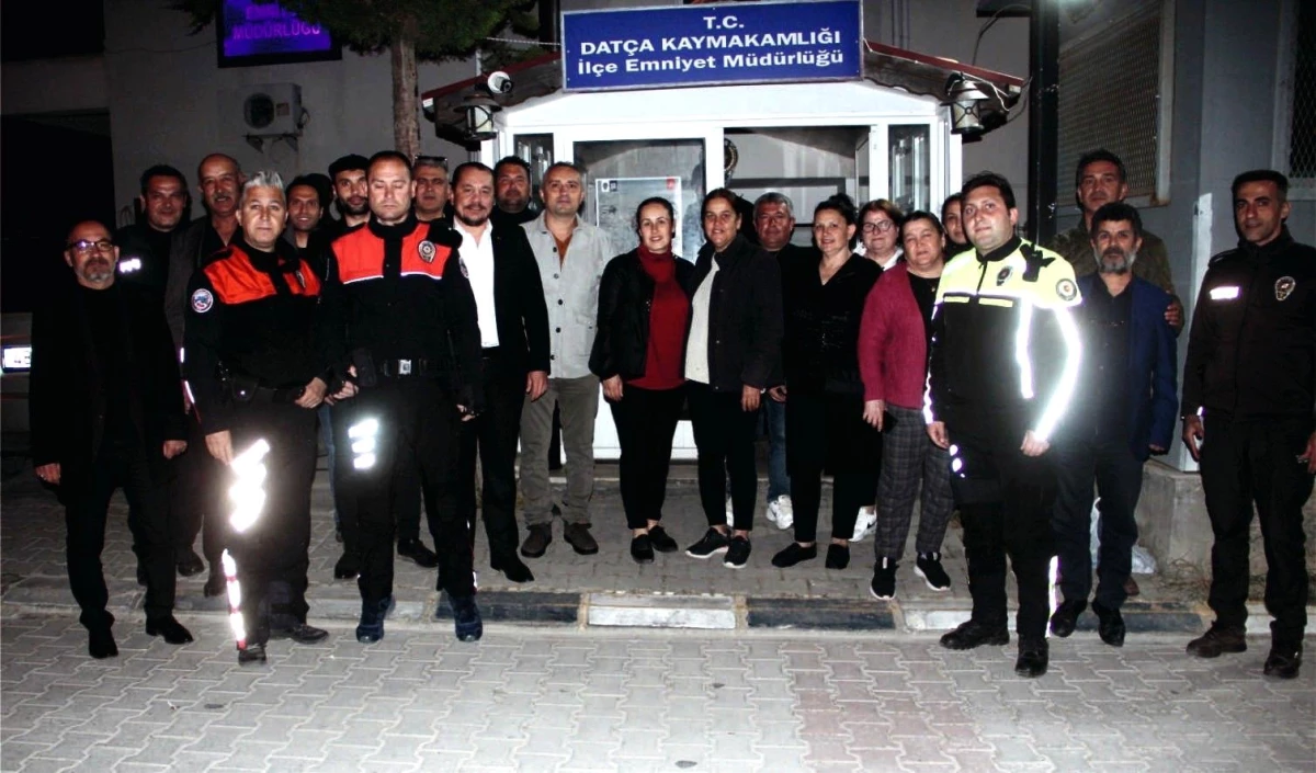 Son dakika haber... MHP Datça, polislerle birlikte iftar yaptı