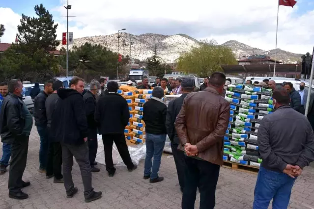 Nallıhan'da üreticilere silajlık mısır tohumu desteği