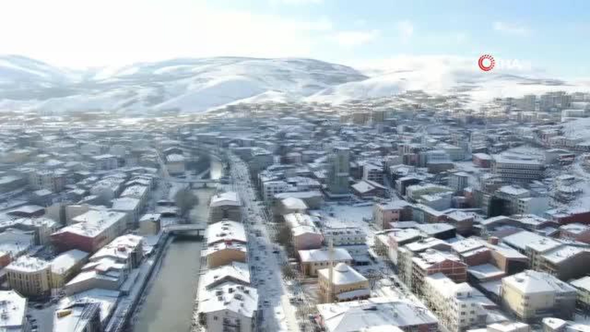 Nisan ayında da kar yağışı devam ediyor