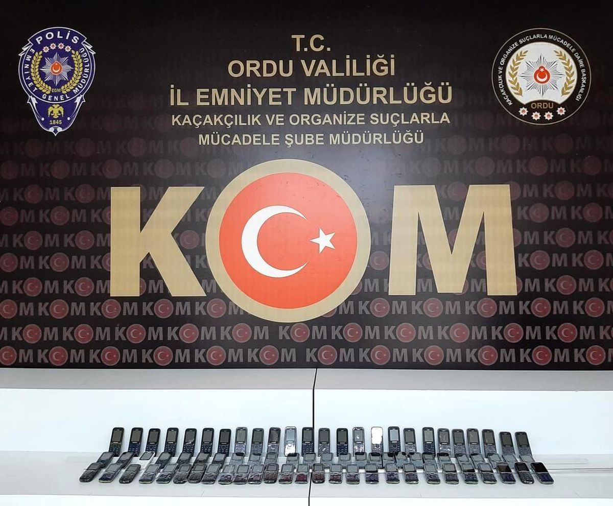 Ordu\'da kaçak cep telefonu operasyonu