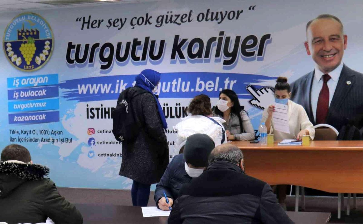 \'Turgutlu Kariyer\' projesi 3 bin kişiye umut oldu