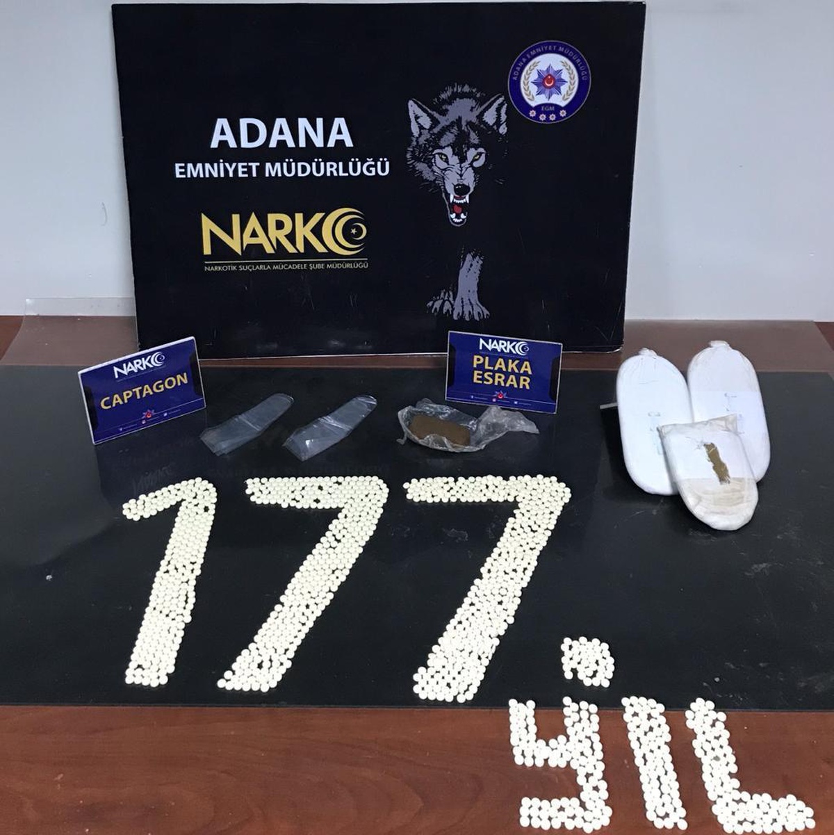 Adana\'da bin 228 uyuşturucu hap ele geçirildi