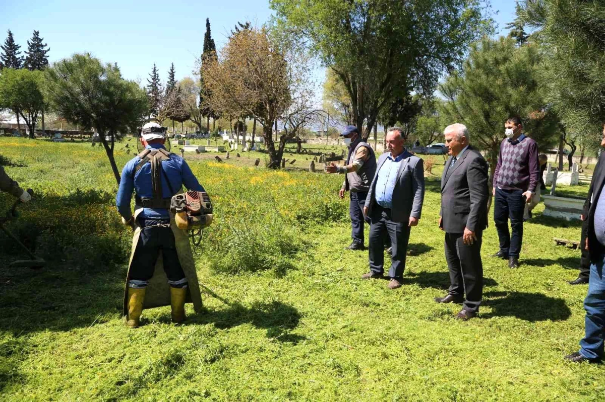 Başkan Atay\'dan mezarlıklarda bakım denetimi