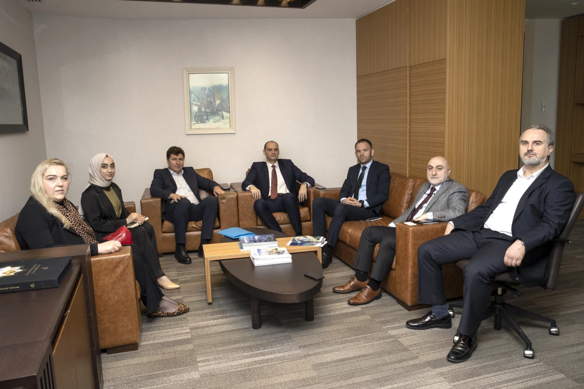 Bosna Bank International yöneticileri, Saraybosna İş Forumu öncesi TKBB\'yi ziyaret etti