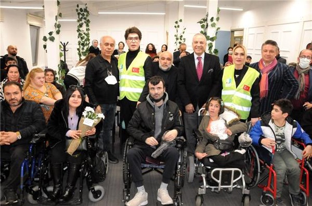 Engelliler ve Sanatçılar İftar Yemeğinde Buluştu