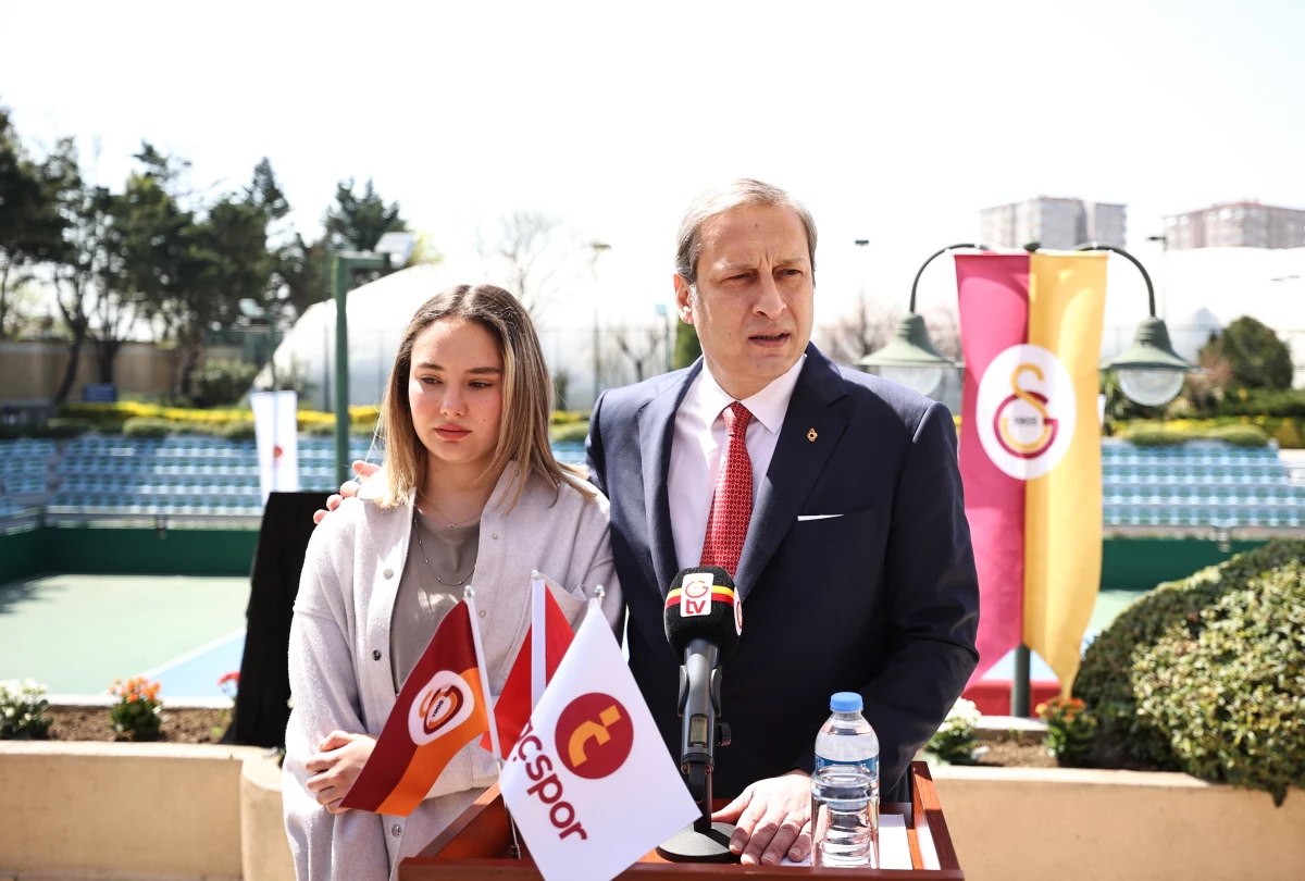 Galatasaray Taç Spor Tesisleri\'nde Can Üner Merkez Kortu açıldı
