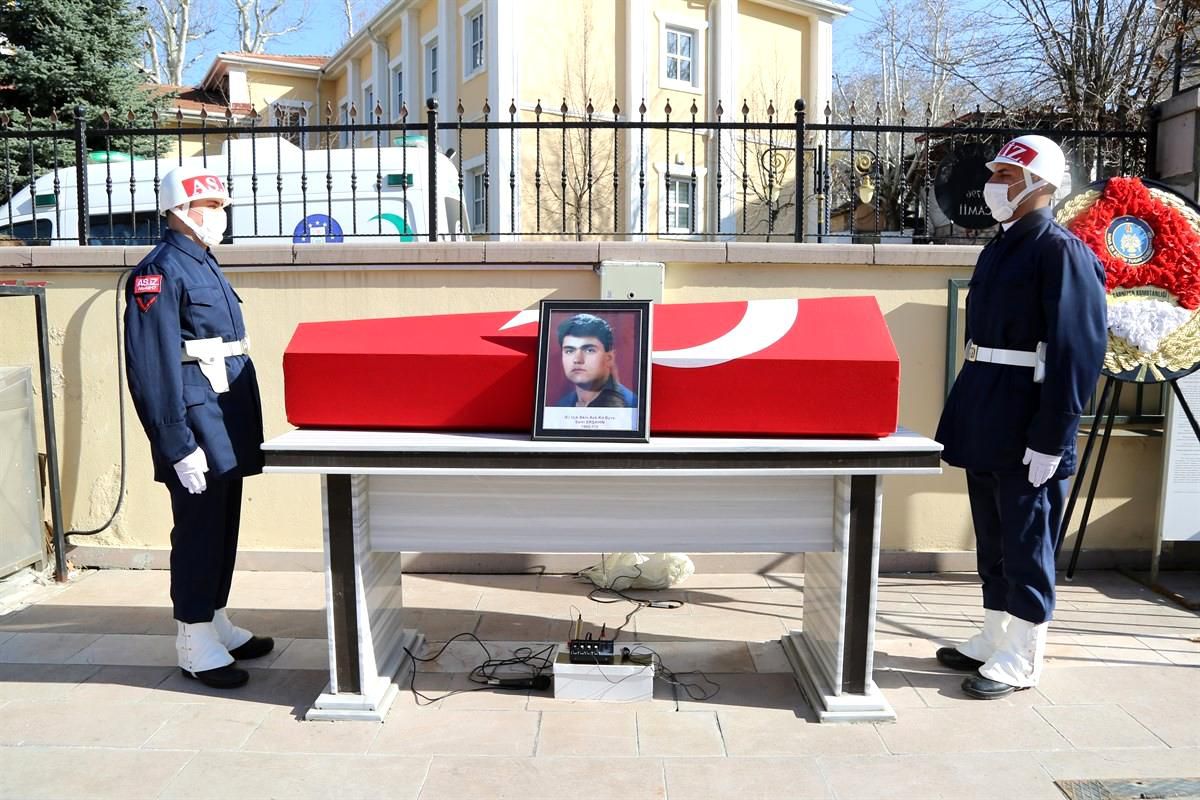 Gazi Sami Erşahin toprağa verildi