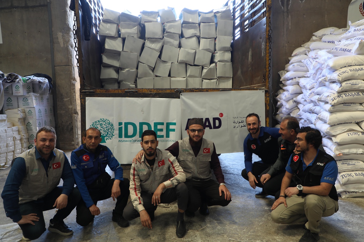 İDDEF, Lübnan\'da mültecilere gıda yardımı yaptı