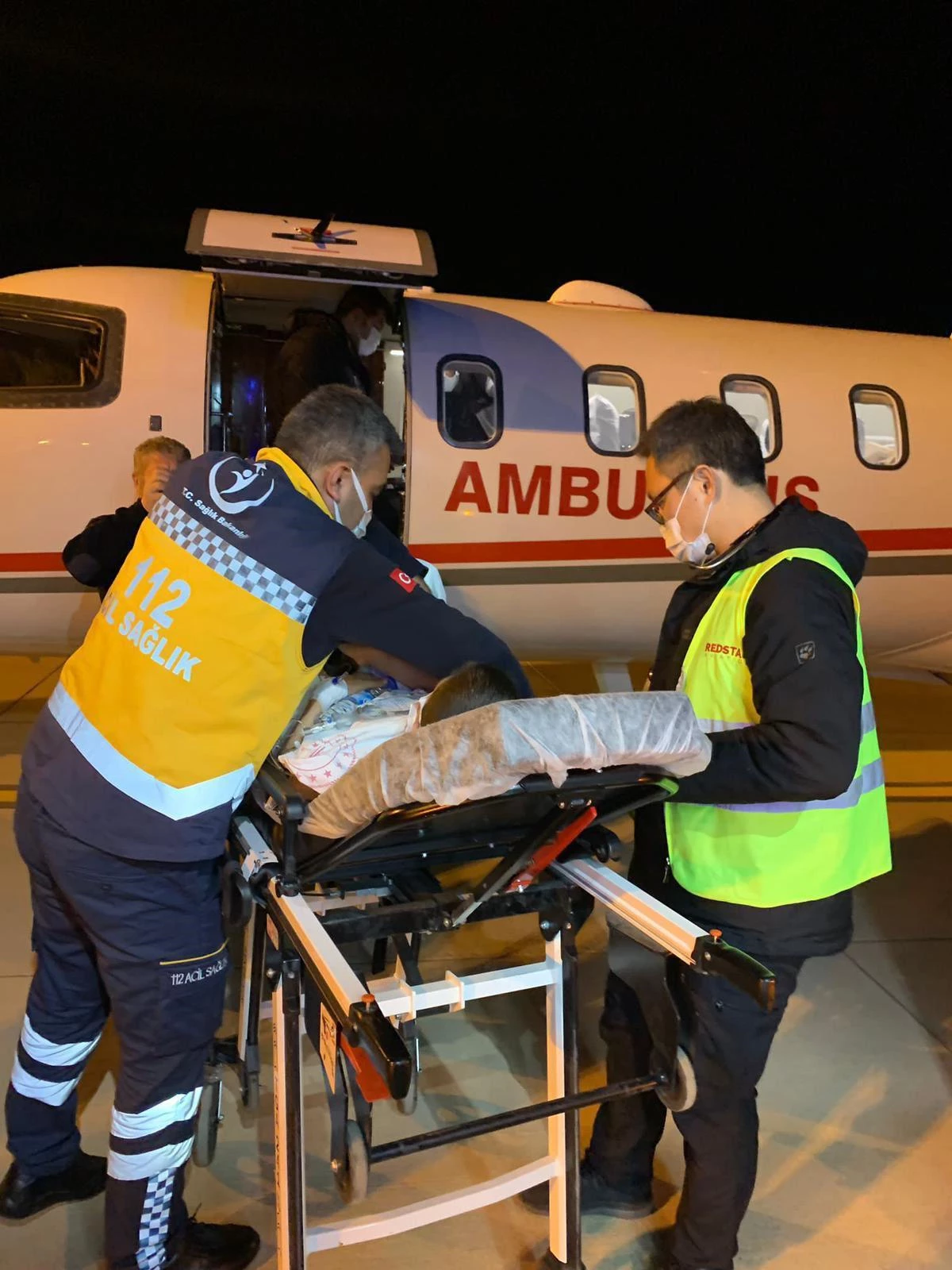 Mardin\'de hasta çocuk ambulans uçakla İstanbul\'a sevk edildi