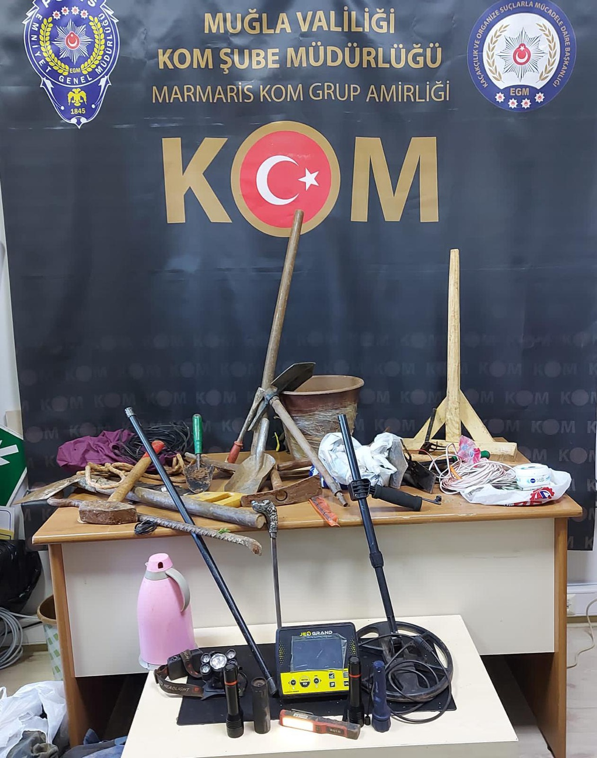 Muğla\'da antik kentte kaçak kazı yapan 6 şüpheli yakalandı
