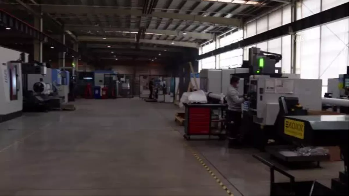 Ofis mobilya malzemelerini fabrikasında üreterek dışa bağımlılığına son verdi (2)