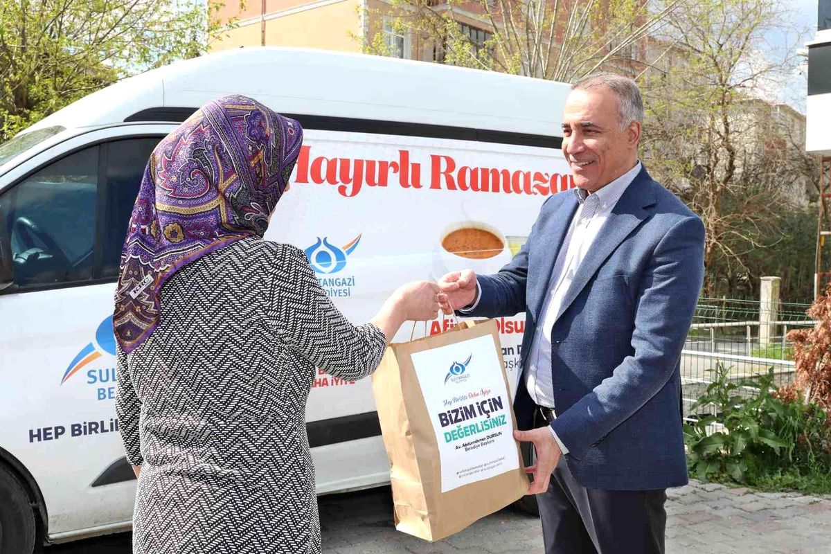 Son dakika haber: Sultangazi\'de kazanlar ihtiyaç sahipleri için kaynıyor