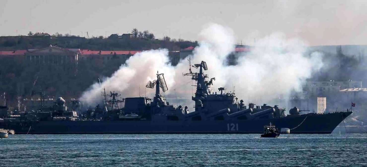 Ukrayna, Rus kruvazör gemisini vurdu