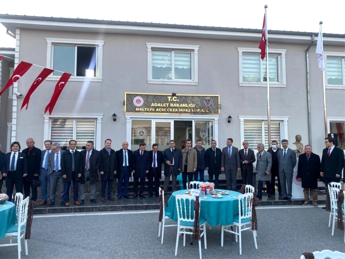 Anadolu Cumhuriyet Başsavcılığı, Maltepe Açık Cezaevi\'nde iftar programı düzenledi