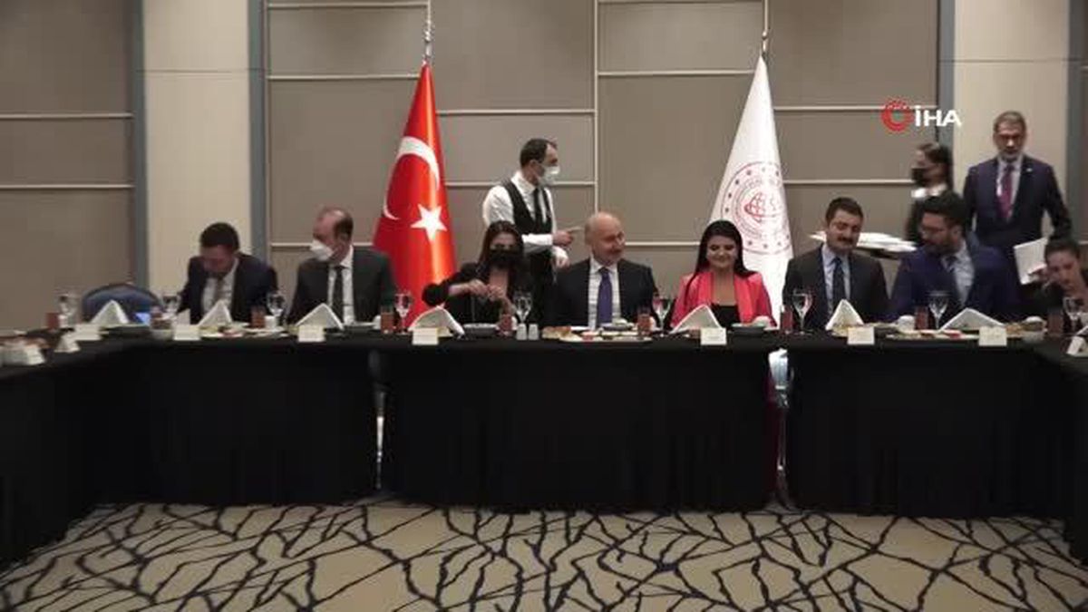 Bakan Karaismailoğlu: 'Muhalefet demek ülkesine, milletine yapılan yatırıma düşmanlık etmek değildir ama maalesef bu kötü siyasetlerini teknik...