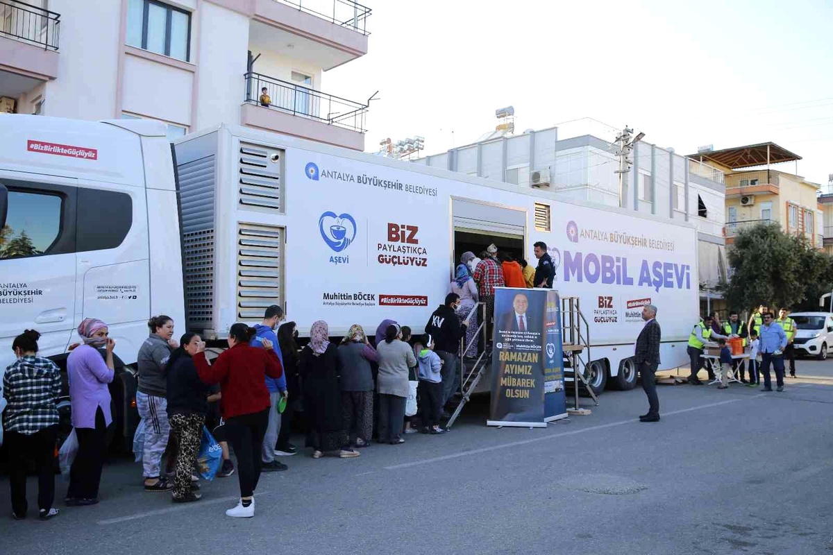 Büyükşehir Mobil Aşevi Ramazan\'da her gün farklı mahallede