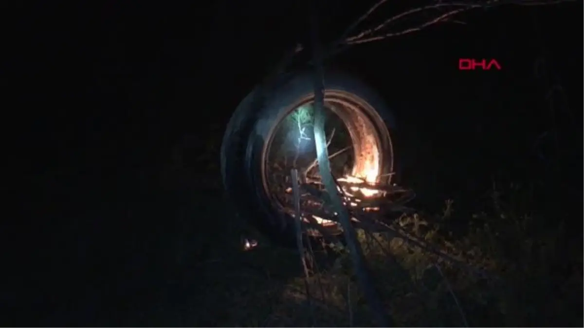 ÇİFTÇİLER, OLASI DONA KARŞI KAYISI BAHÇELERİNDE ATEŞ YAKTI