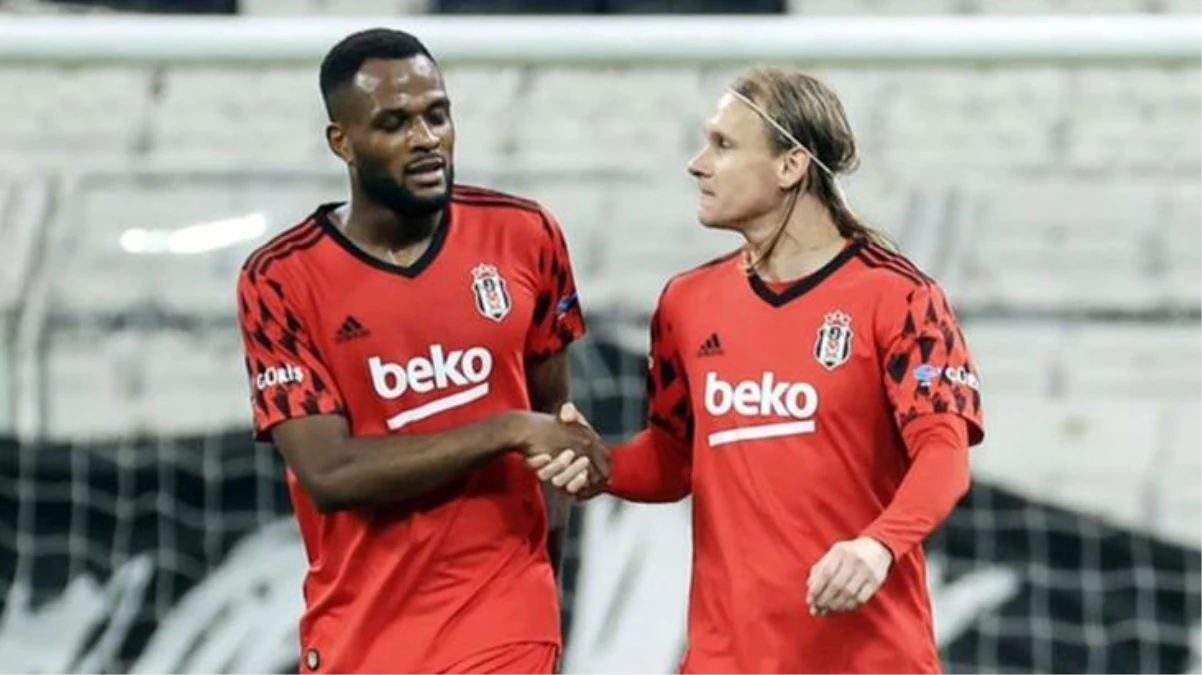 Beşiktaş\'tan ayrılması beklenen Cyle Larin, Fenerbahçe\'ye önerildi