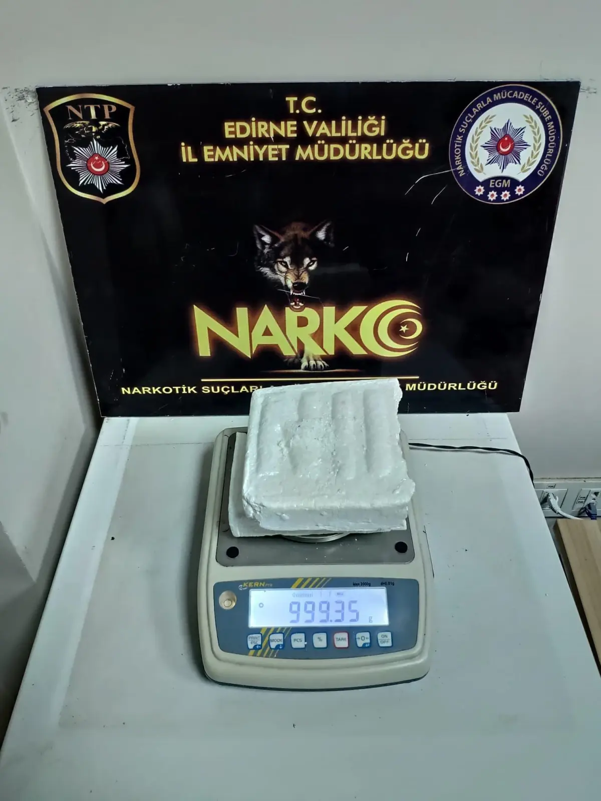 Son dakika gündem: Edirne\'de polis tırda bir kilogram kokain ele geçirdi