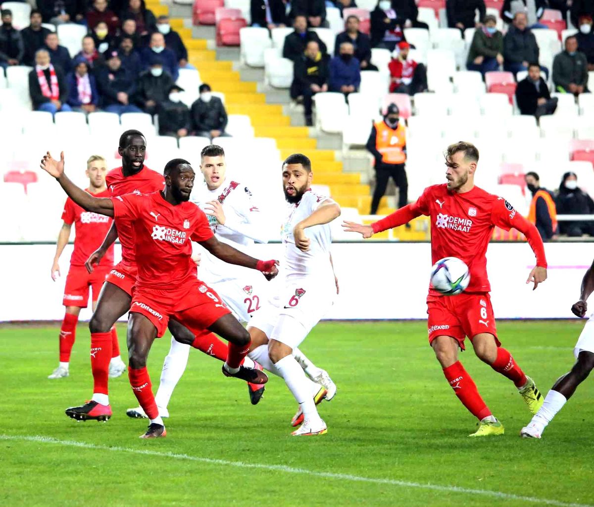 Hatayspor ile Sivasspor 4. randevuda