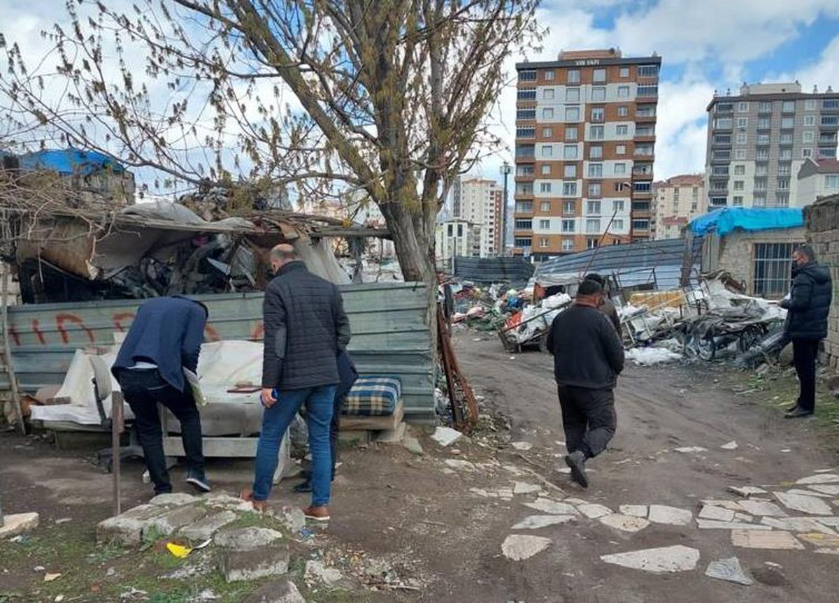 Kayseri\'de 34 hurdacı dükkanına 93 bin 200 lira ceza kesildi
