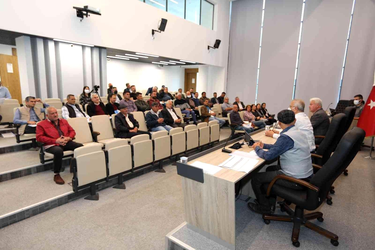 Mezitli\'de yapılacak yatırımlar muhtarlarla birlikte planlandı