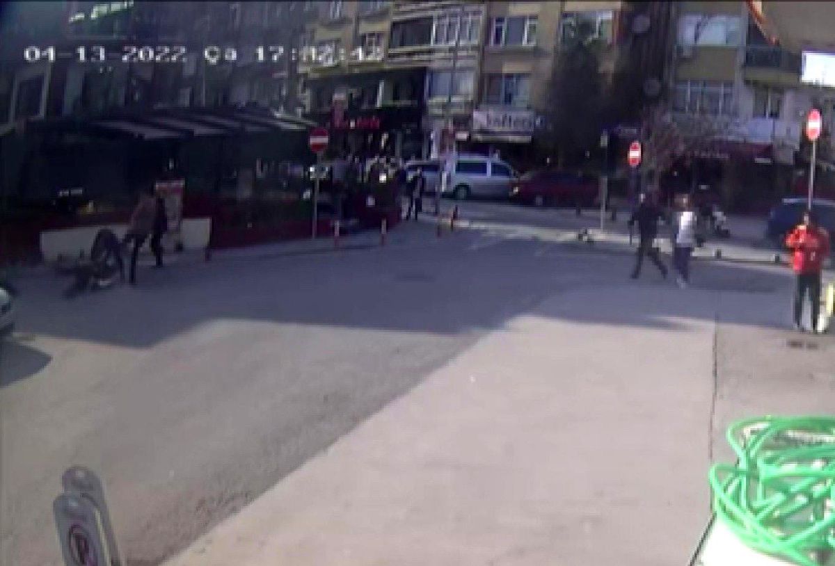 Son dakika haberleri! Pendik\'te sokak ortasında silahlı kavga: 2 yaralı