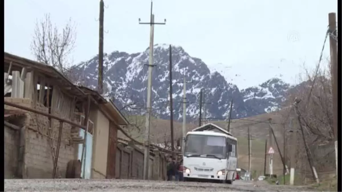 TİKA\'nın hediye ettiği mobil ofis araçları Özbeklerin uzağını yakın kılıyor