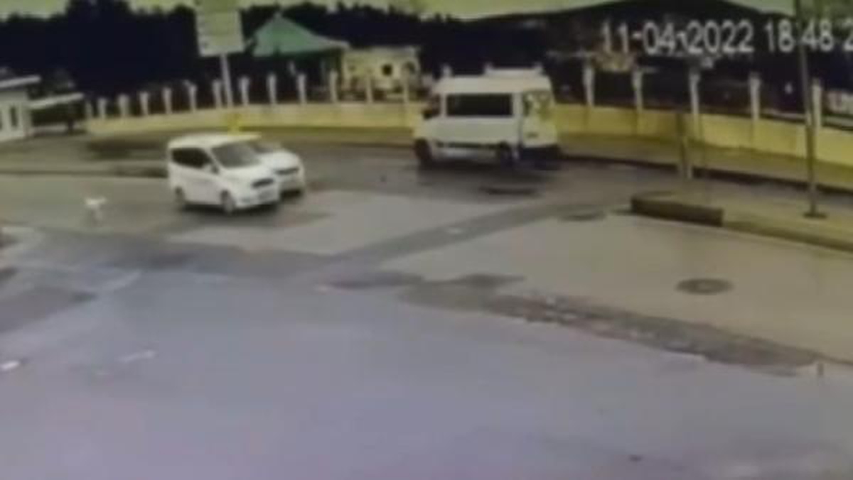 Son dakika haber | ÜMRANİYE\'DE KAZADAN SONRA SÜRÜCÜNÜN KAÇTIĞI OTOMOBİLDE UYUŞTURUCU BULUNDU