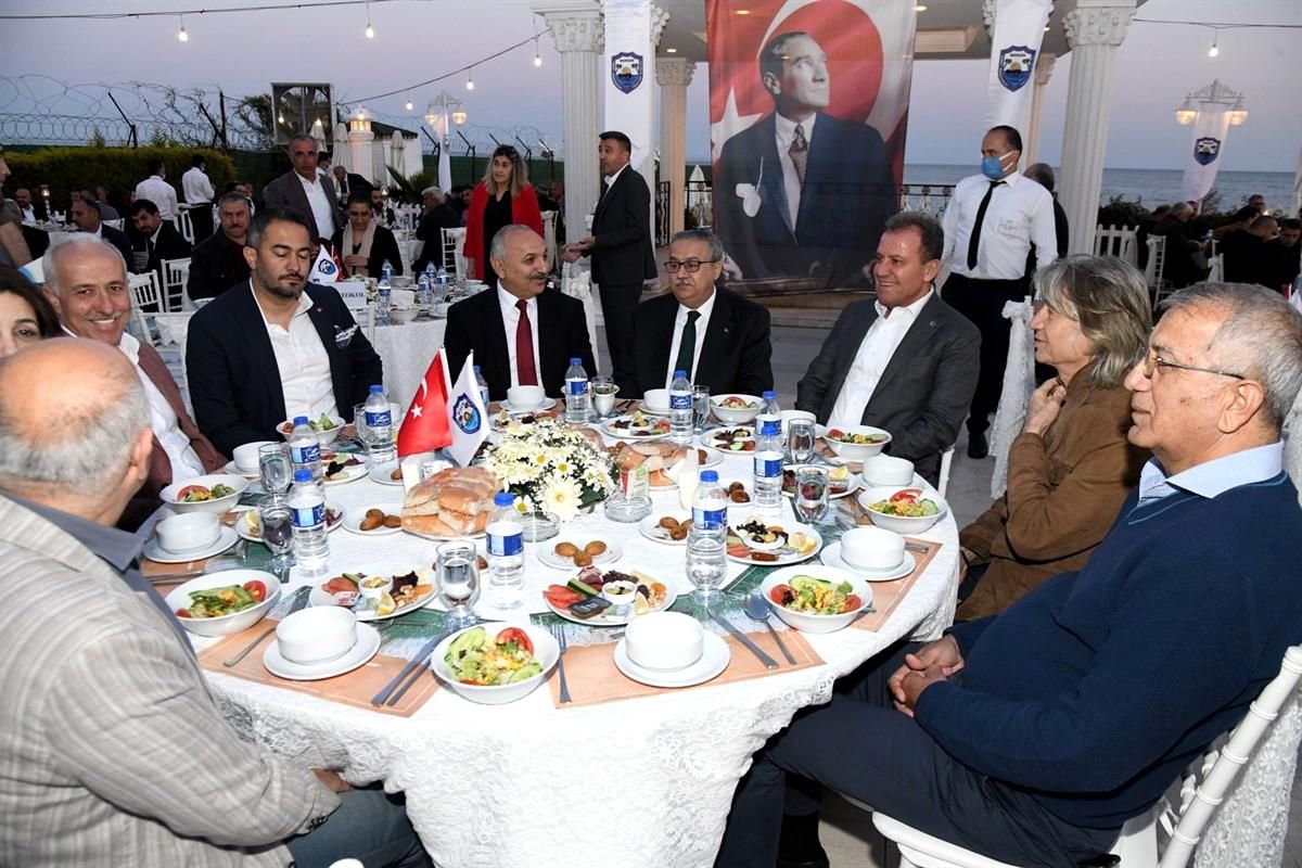 Vali Su: "Devletimiz ve hükümetimiz esnafımıza gerekli desteği vermeye devam ediyor"