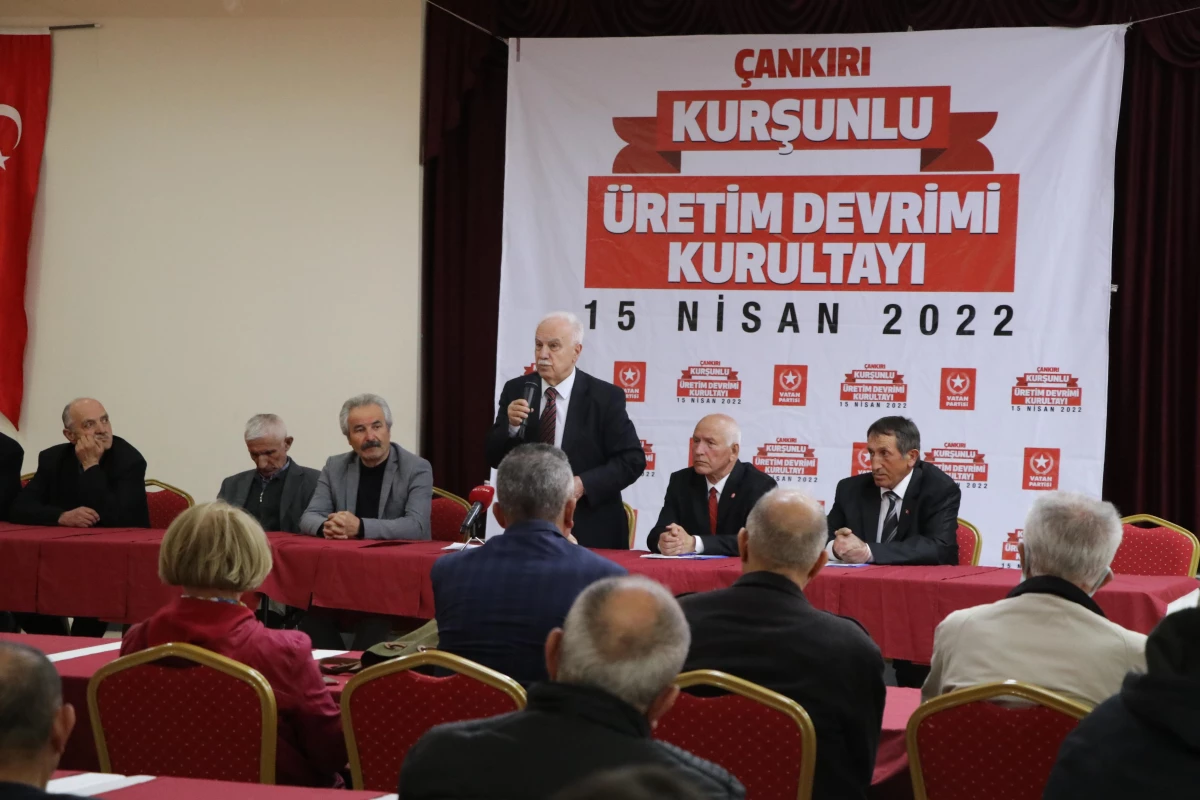 Vatan Partisi Gelen Başkanı Perinçek, "Üretim Devrimi Kurultayı"na katıldı