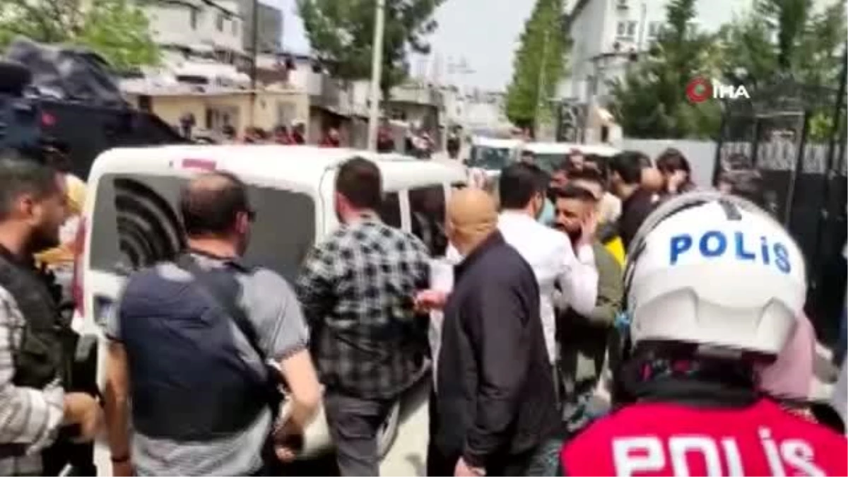 Adana\'da polise silahlı saldırı: 2 polis yaralandı