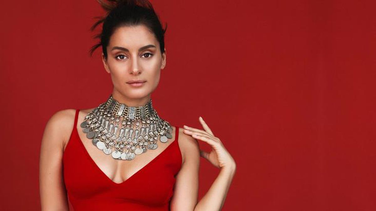 Atiye ve dört yıl önce evlendiği eşinden ilk fotoğraf: 2 yaşında kızları var