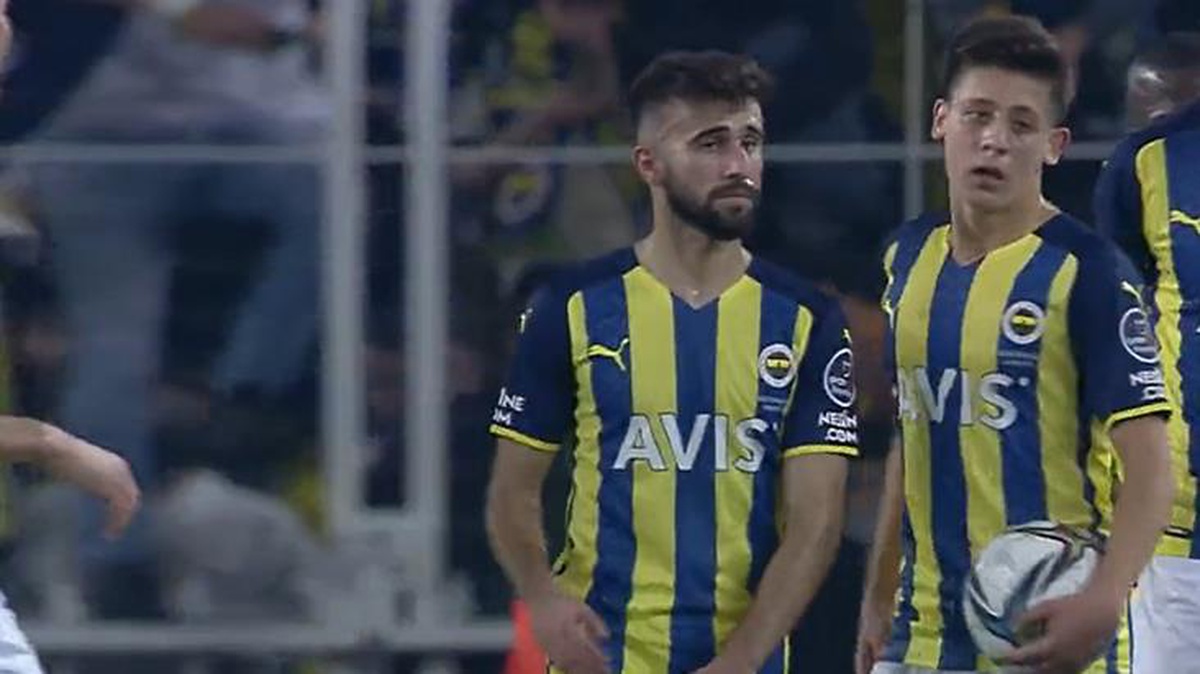 Arda Güler\'den bir ilk! Kadıköy\'de taraftarı önünde gol sevinci yaşadı