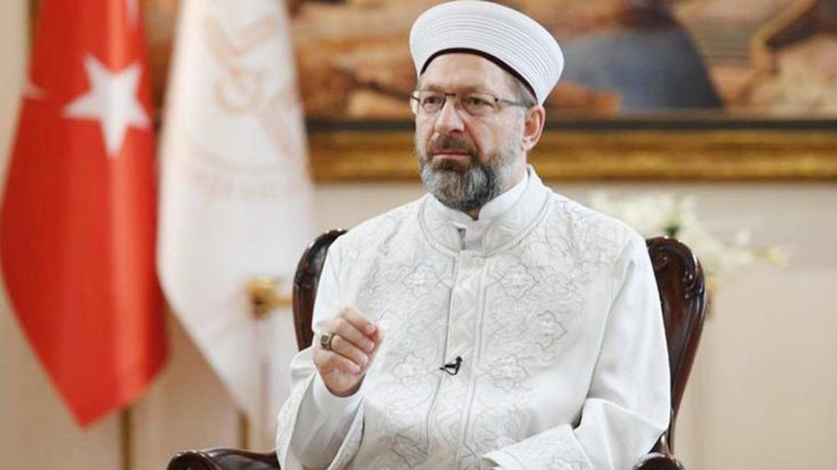 Diyanet İşleri Başkanı Erbaş duyurdu: Umre turları yeniden başlıyor