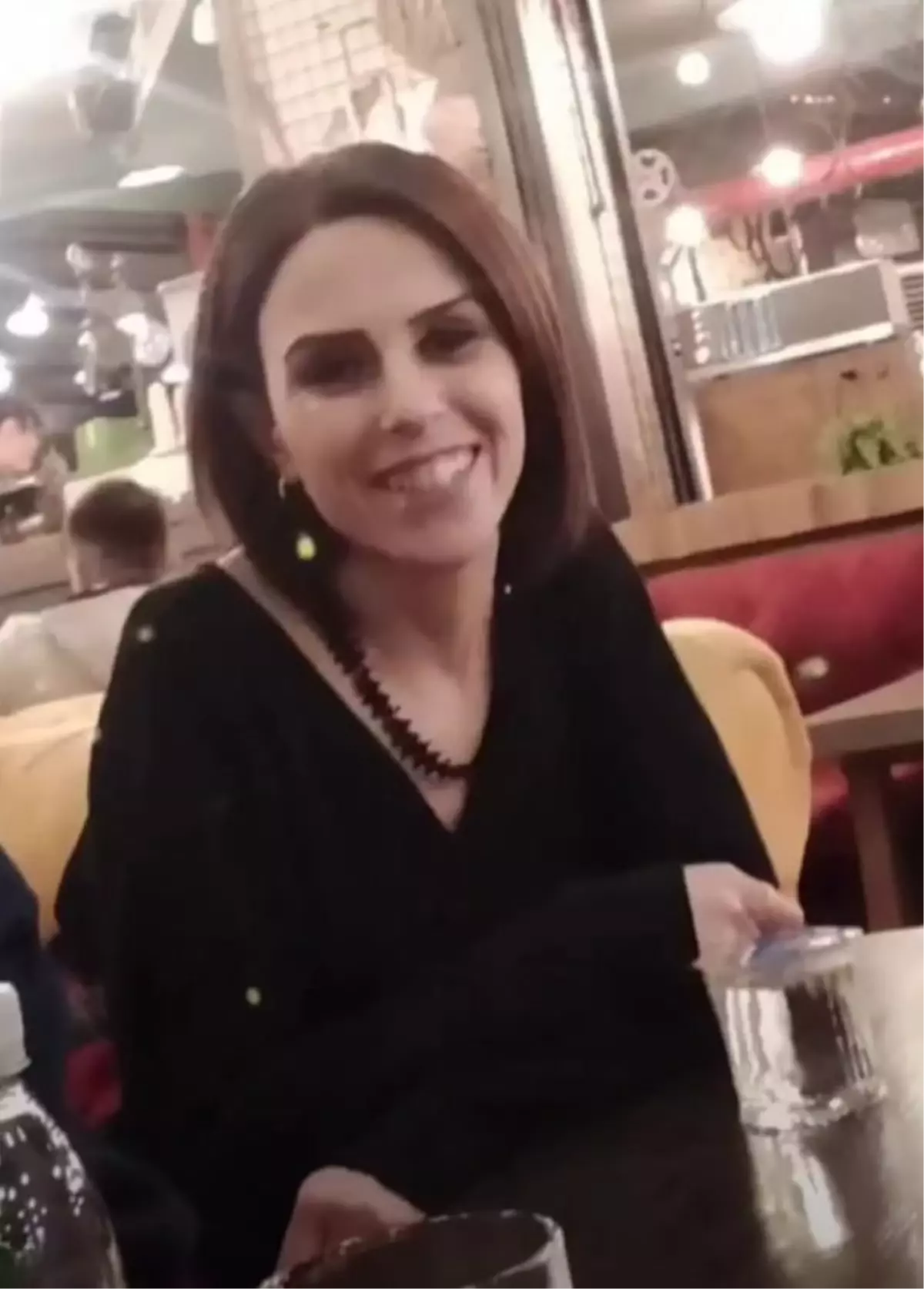 Eski eşini, takıların paylaşımı tartışmasında bıçakla yaraladı