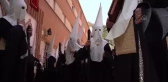 Malaga'da 'Kutsal Hafta' alayı