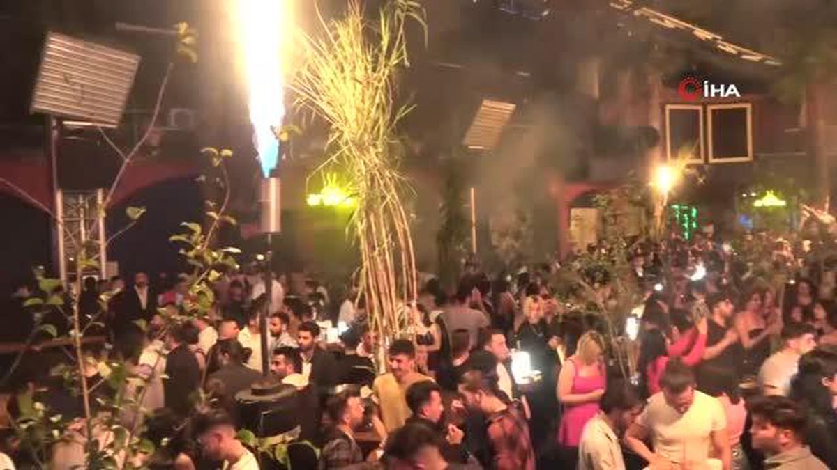 Marmaris'in en büyük diskosu Areena Club 'Yaza merhaba' açılışı yaptı