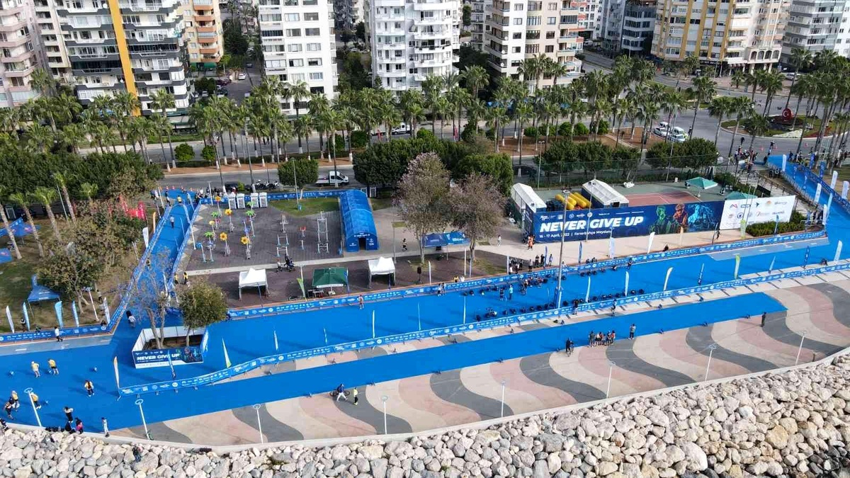 Mersin\'de Avrupa Triatlon Kupası\'nda ilk yarışlar başladı