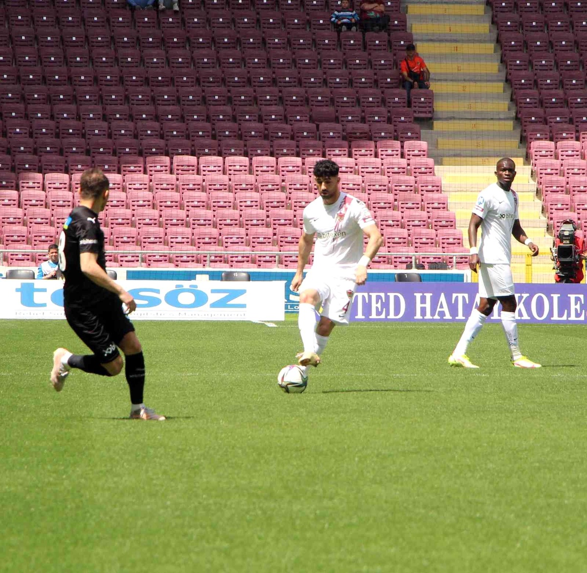 Spor Toto Süper Lig: A.Hatayspor: 0 DG Sivasspor: 0 (Maç devam ediyor)