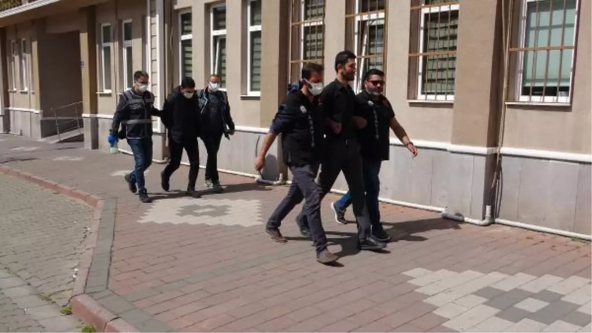 Telefonla arayıp 790 bin TL dolandıran 4 şüpheli, yakalandı