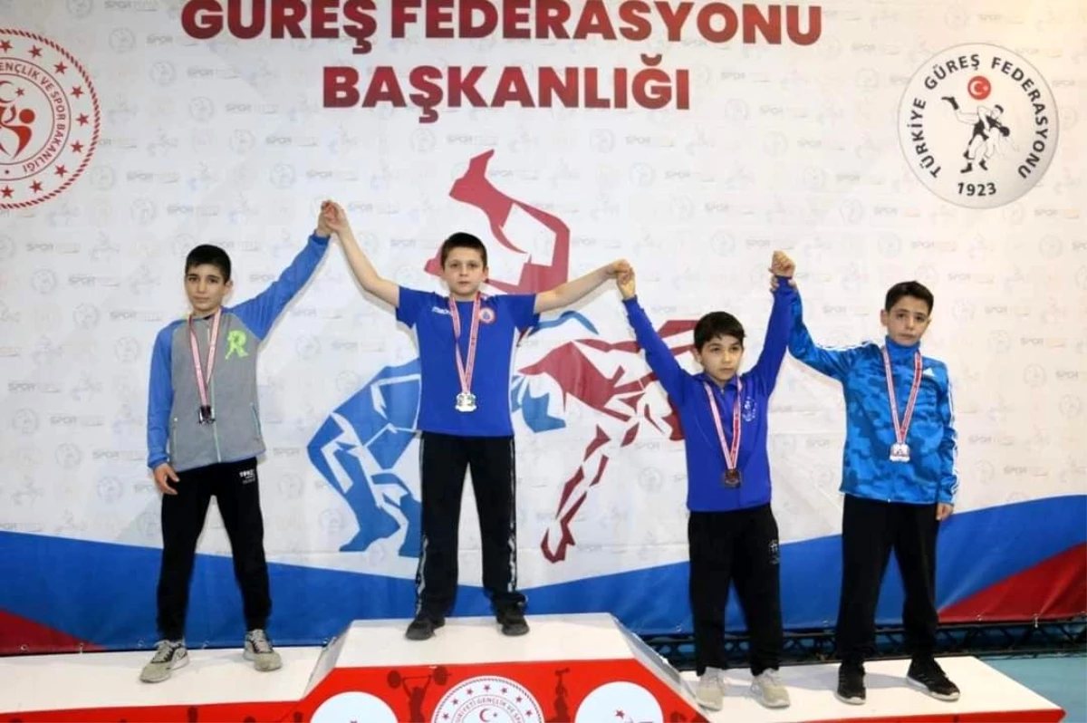 Türkiye Şampiyonası\'ndan madalya ile döndüler