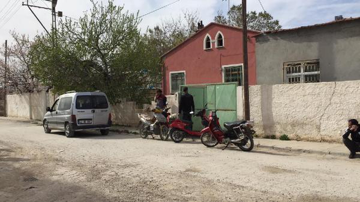 ÜZERİNE TELEVİZYON DÜŞEN 3 YAŞINDAKİ MERAL KURTARILAMADI