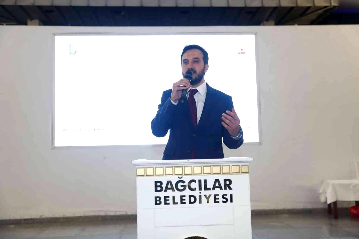 Bağcılar Belediye Başkanı Özdemir yetim çocuklarla iftar açtı