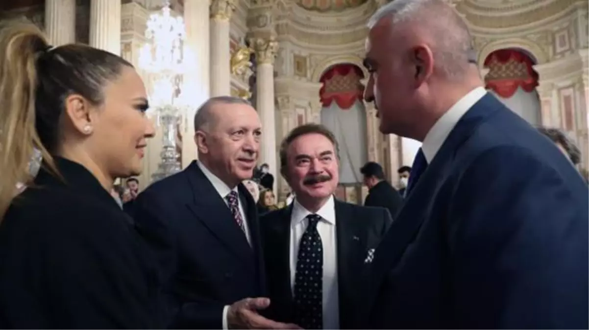 Şarkıcı Demet Akalın, Erdoğan\'dan müzik yasağının kaldırılmasını rica etti