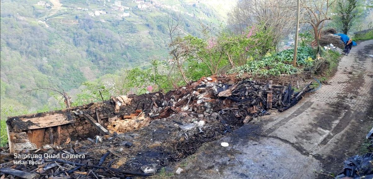 Giresun\'da bir ev yanarak kullanılmaz hale geldi