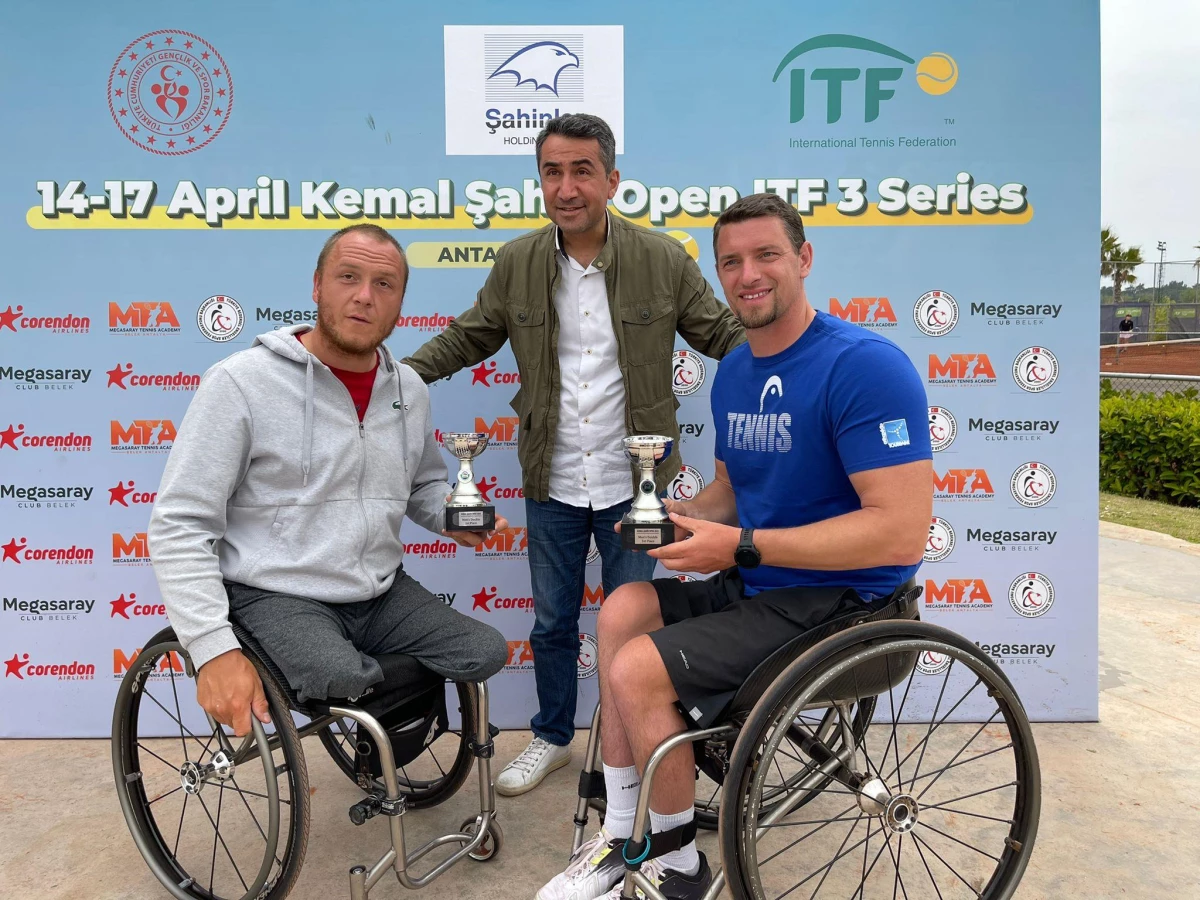 Kemal Şahin Open Tekerlekli Sandalye Tenis Turnuvası\'nda şampiyonlar belli oldu